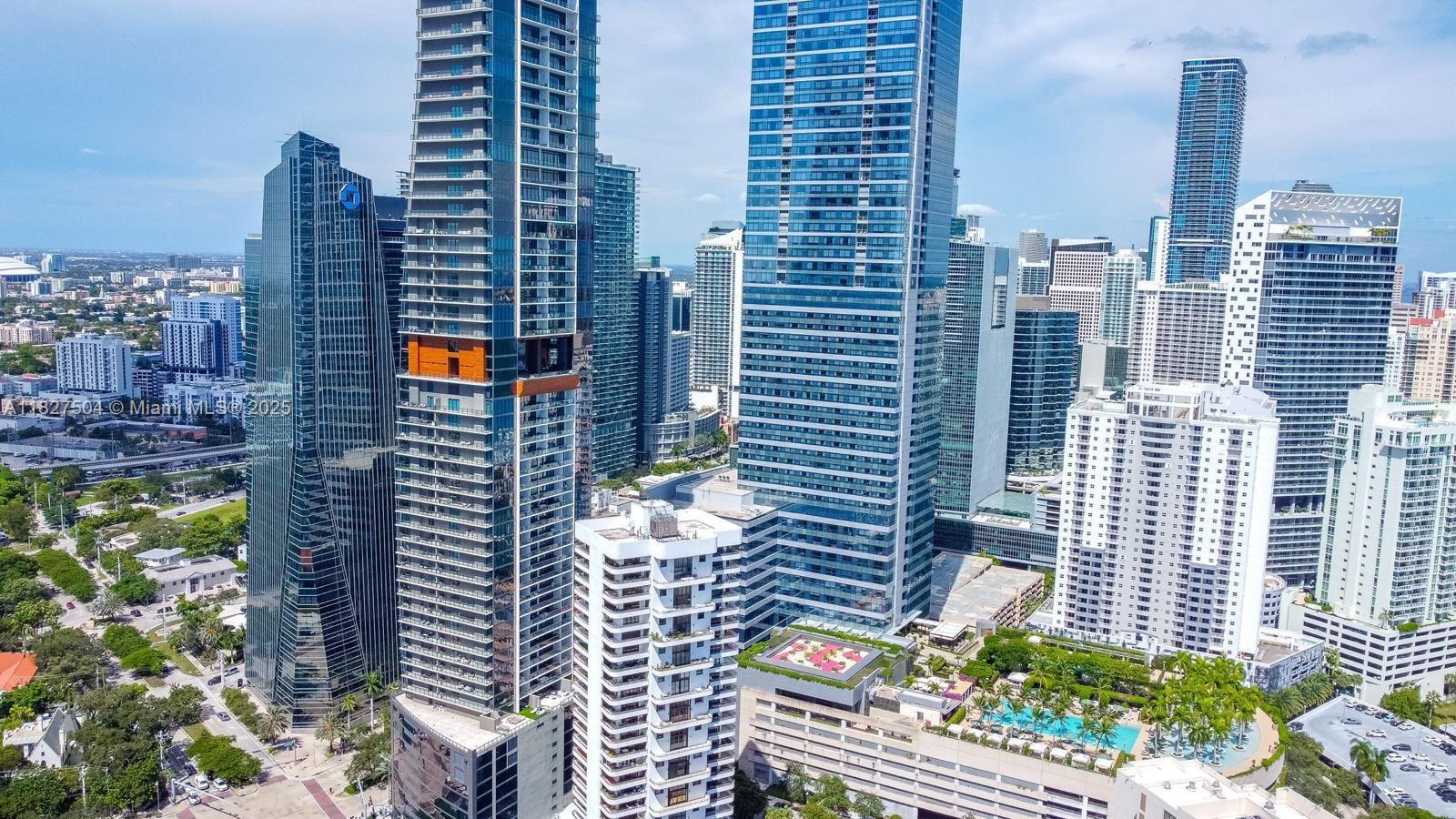 image Brickell East9