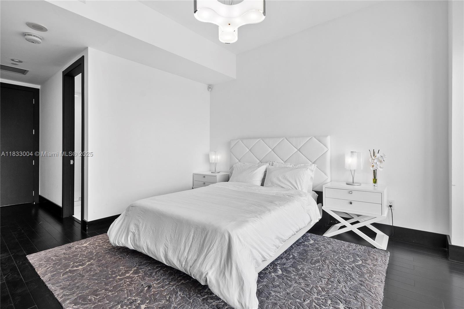 image Four Seasons Residences24