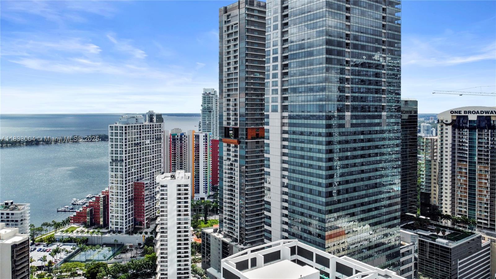 image Four Seasons Residences37