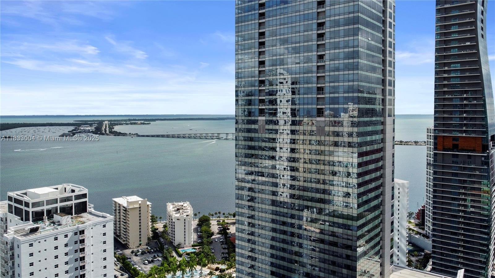 image Four Seasons Residences38