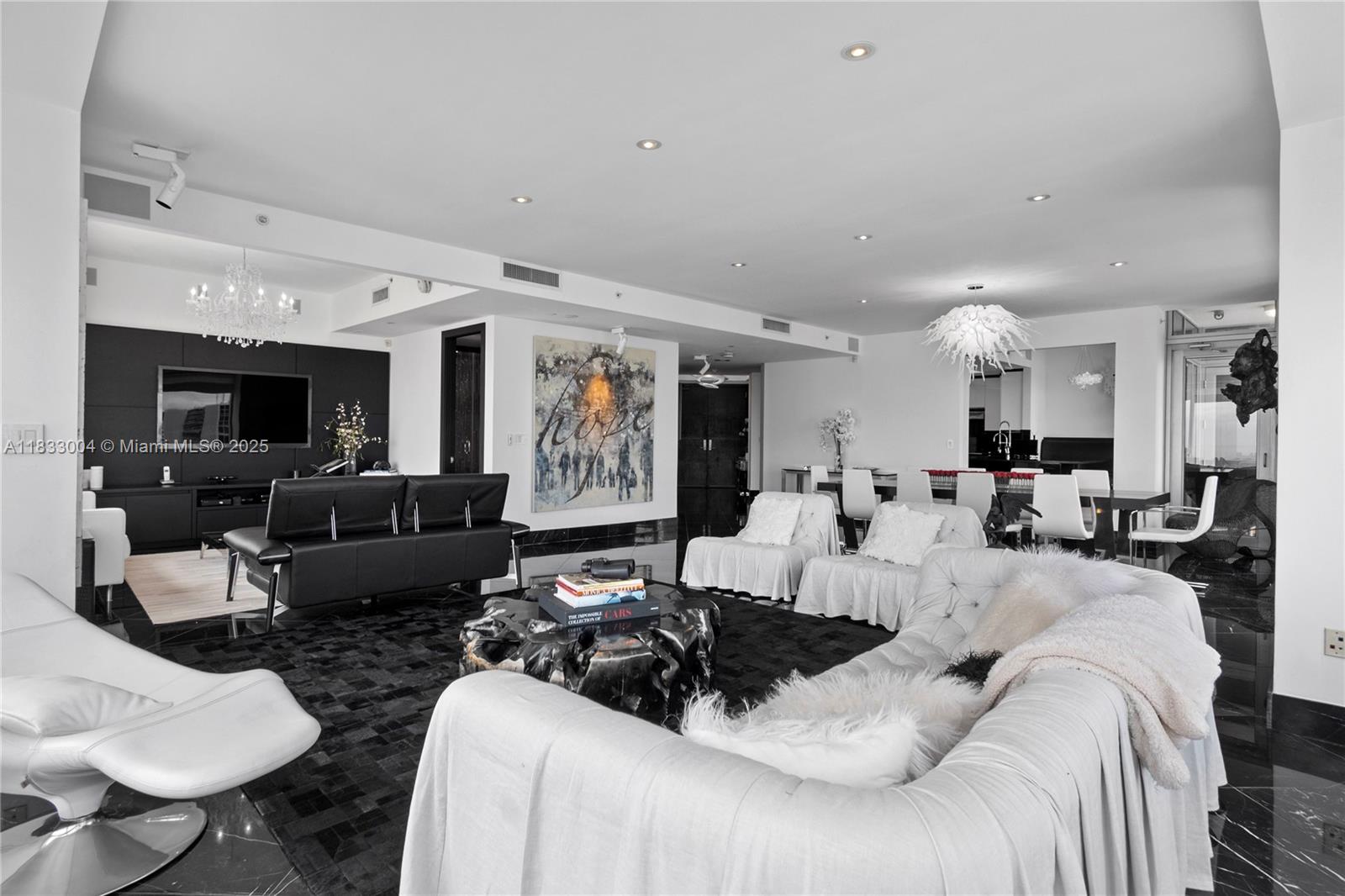 image Four Seasons Residences5