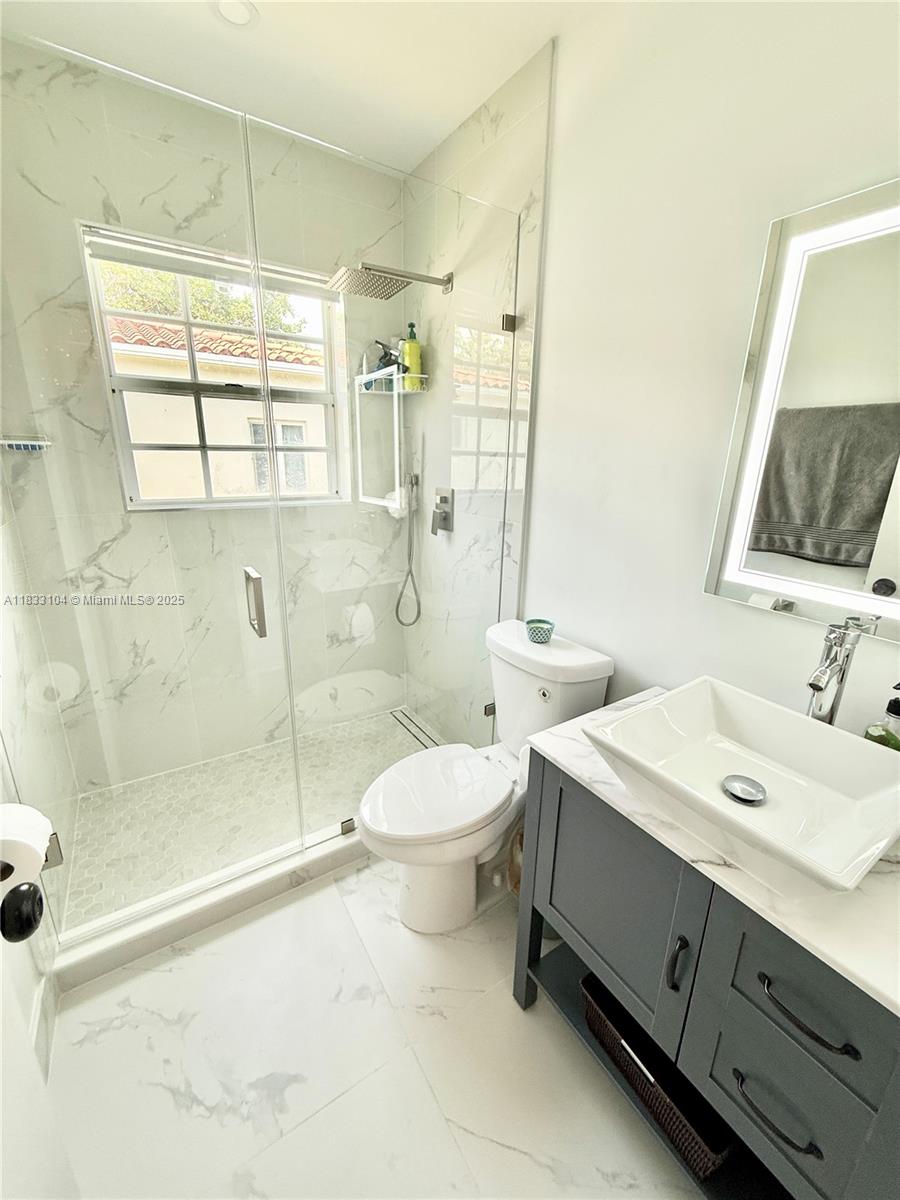 2145 SW 26th St Miami, FL 33133