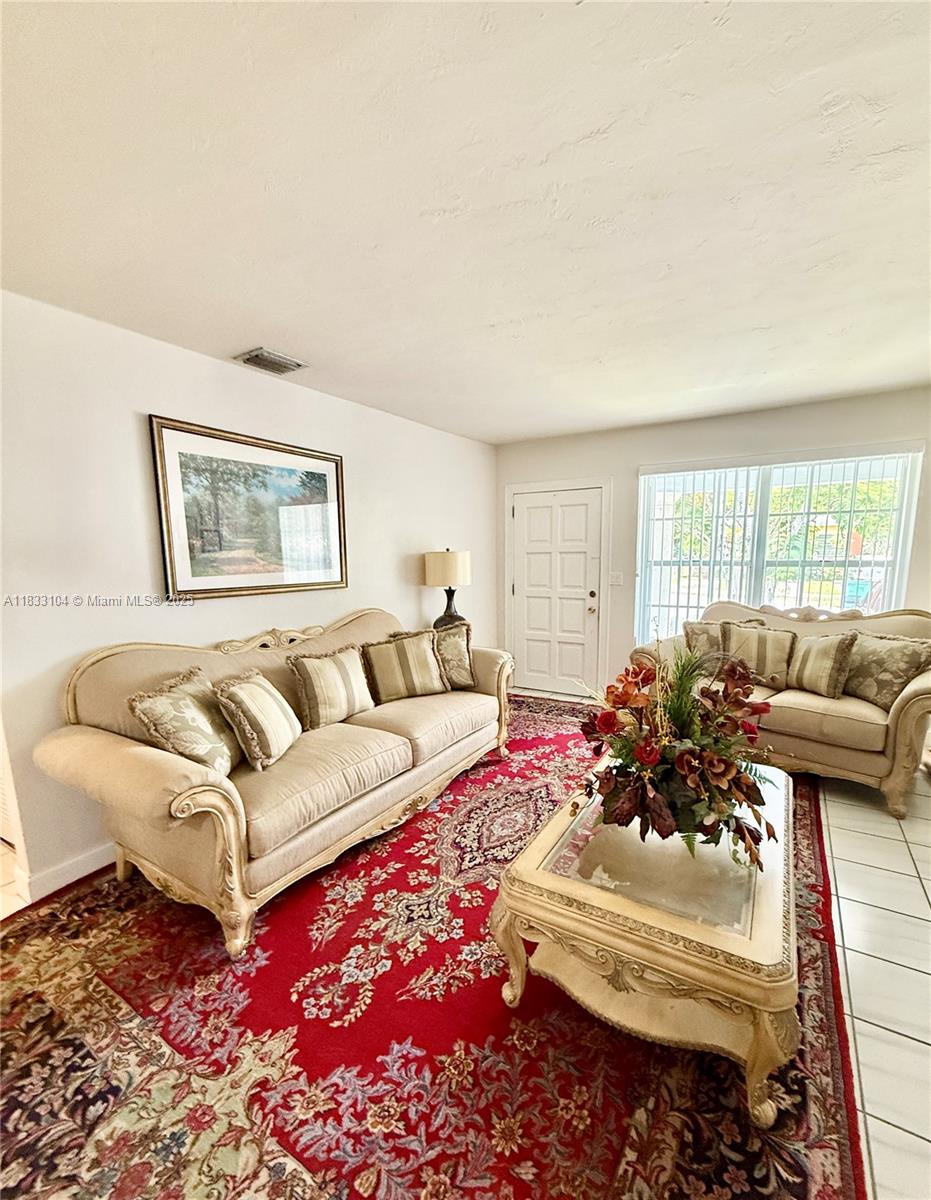 2145 SW 26th St Miami, FL 33133