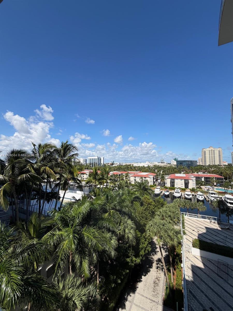 image The Atrium At Aventura66