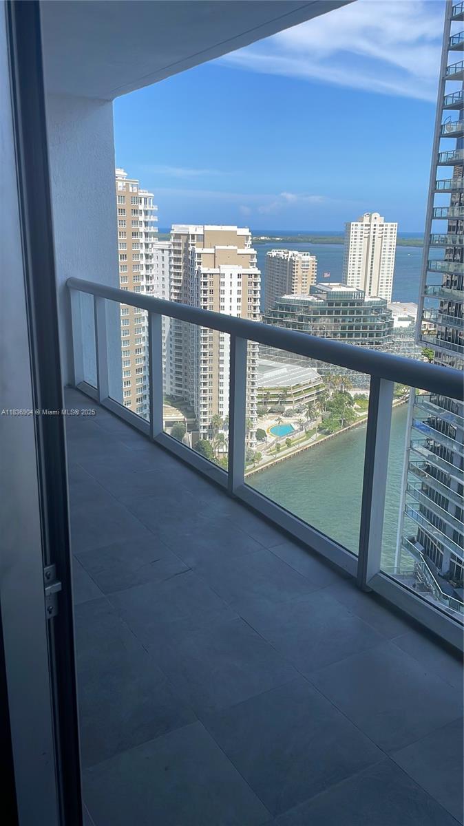 475 Brickell Ave #2711