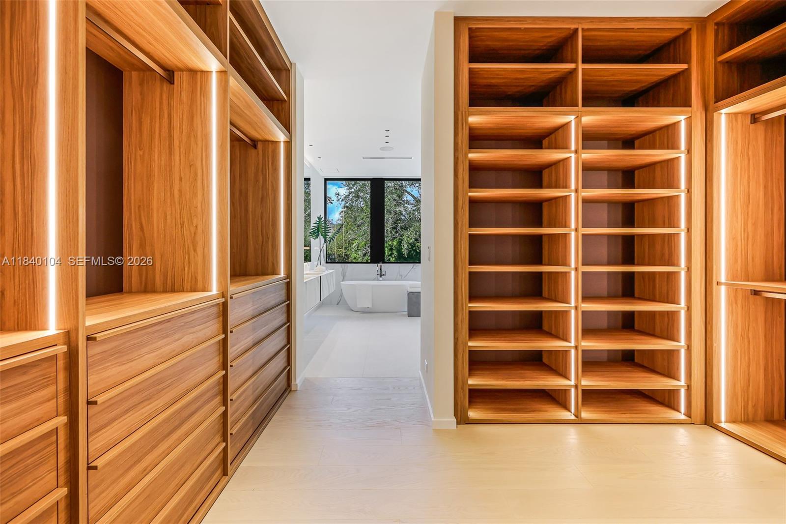 3860 Little Ave Miami, FL 33133