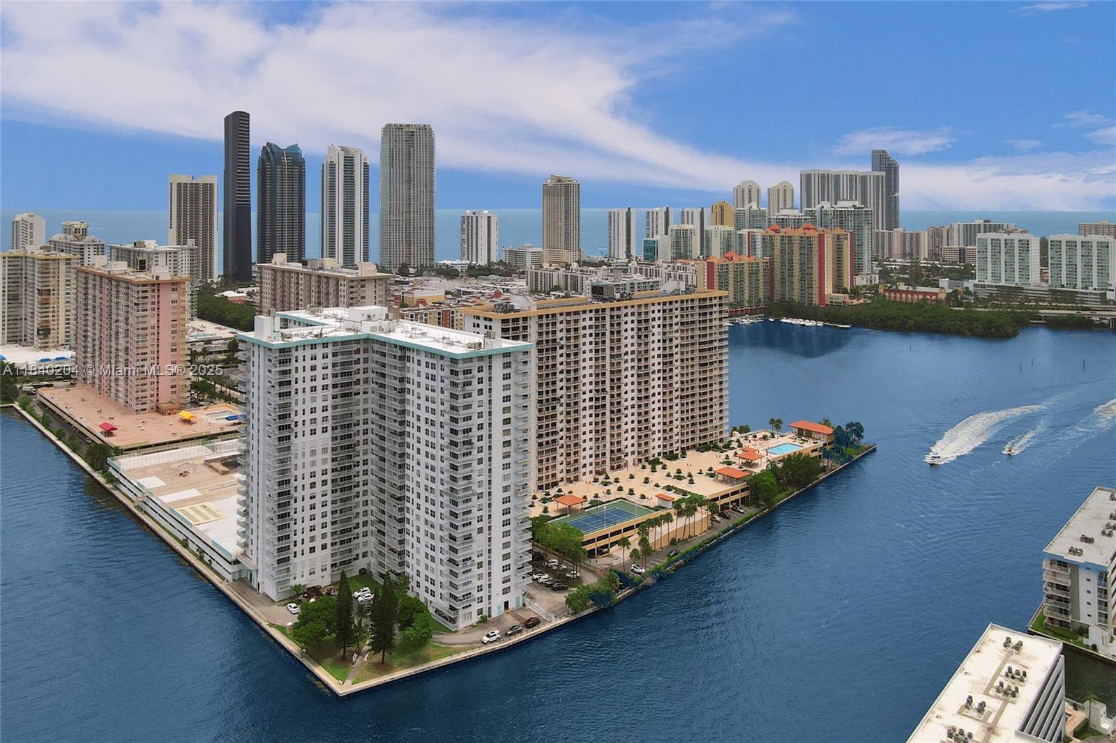 image Winston Towers 50038