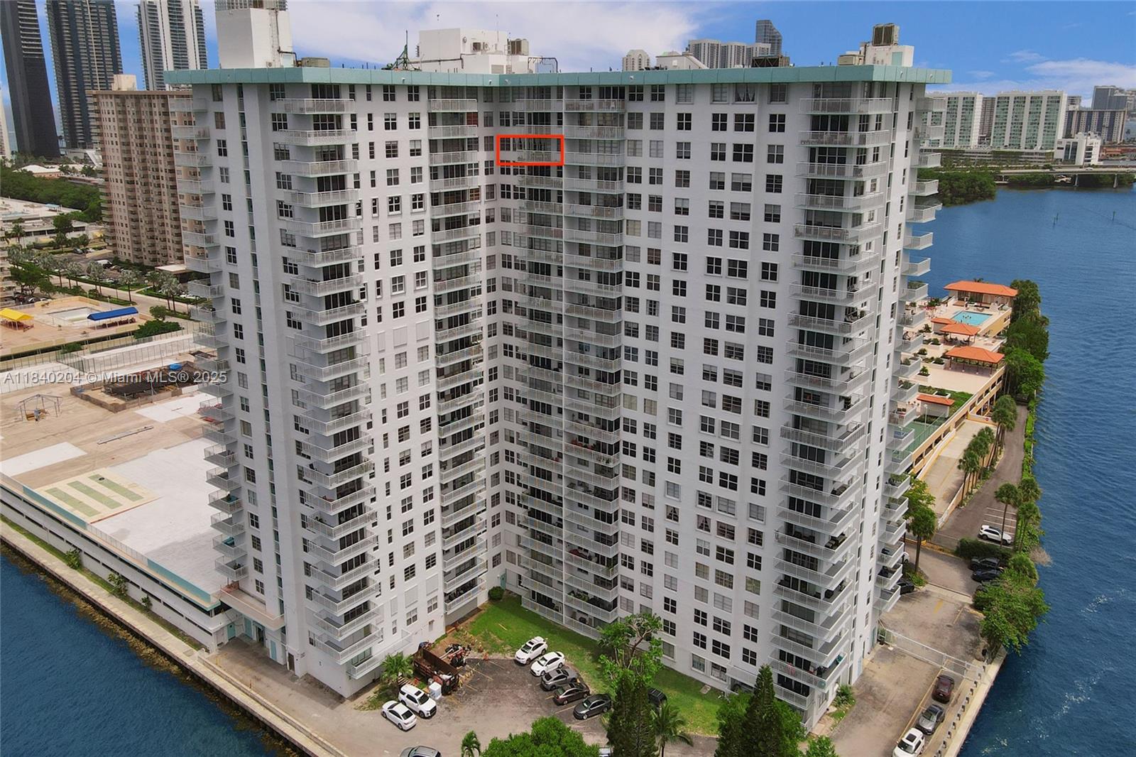 image Winston Towers 50040