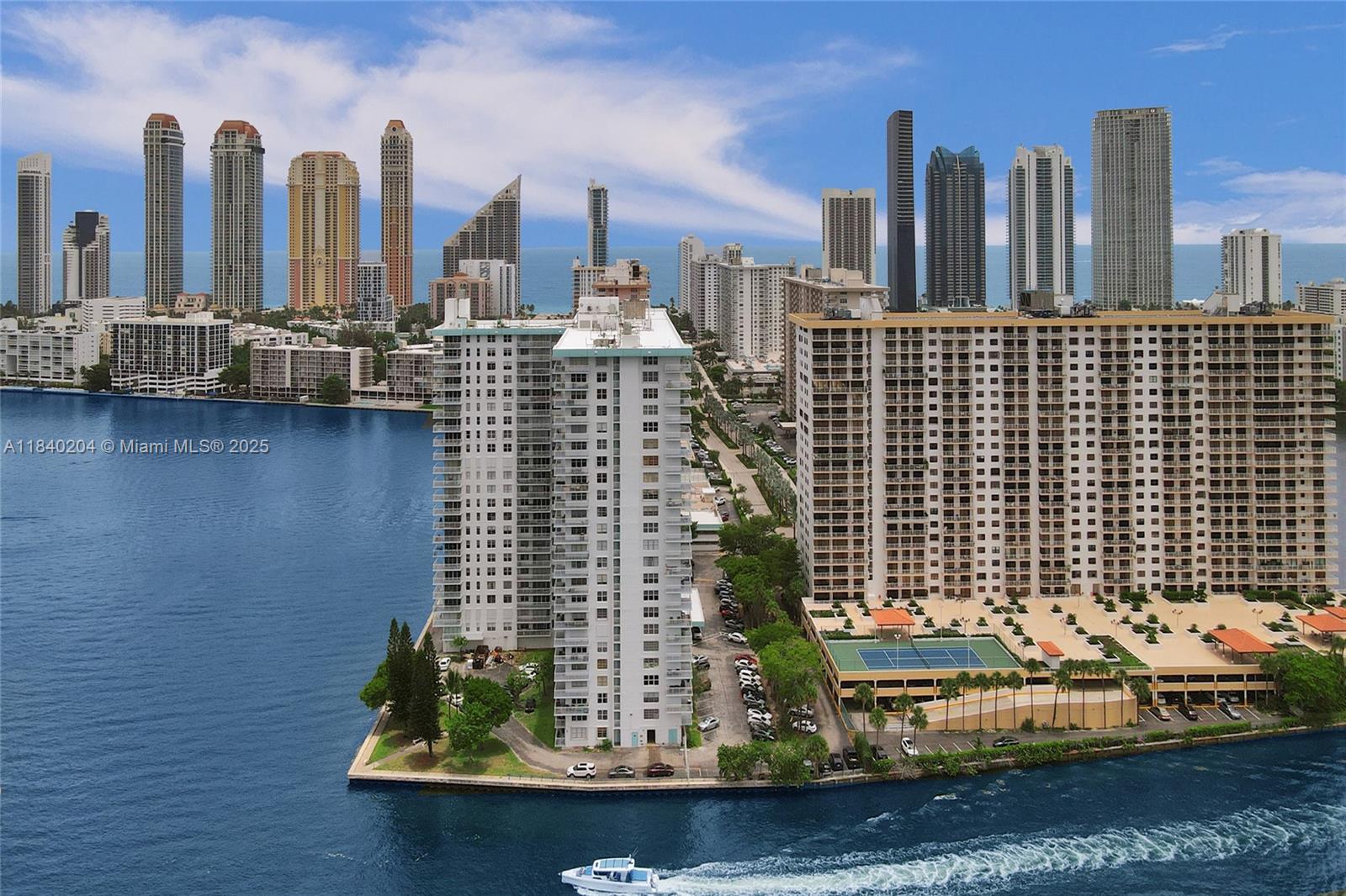 image Winston Towers 50041