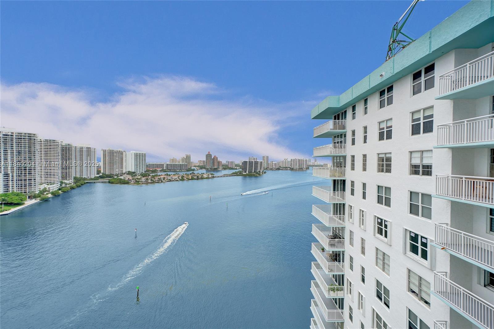 image Winston Towers 50050