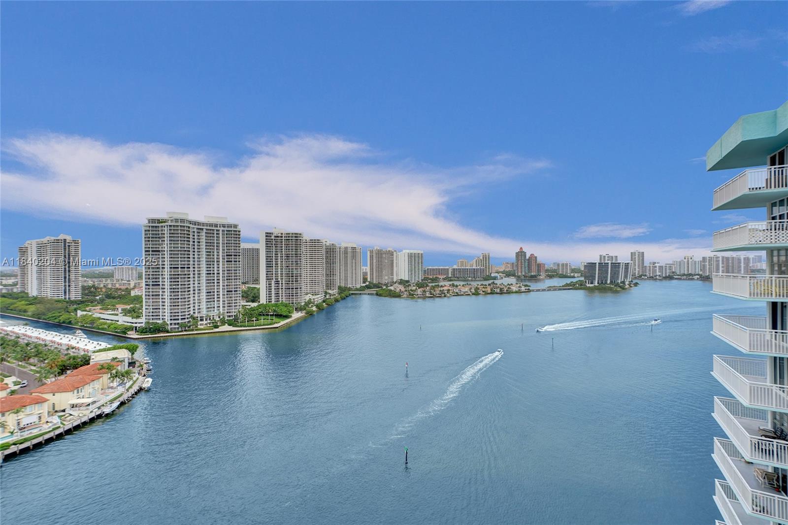 image Winston Towers 50051