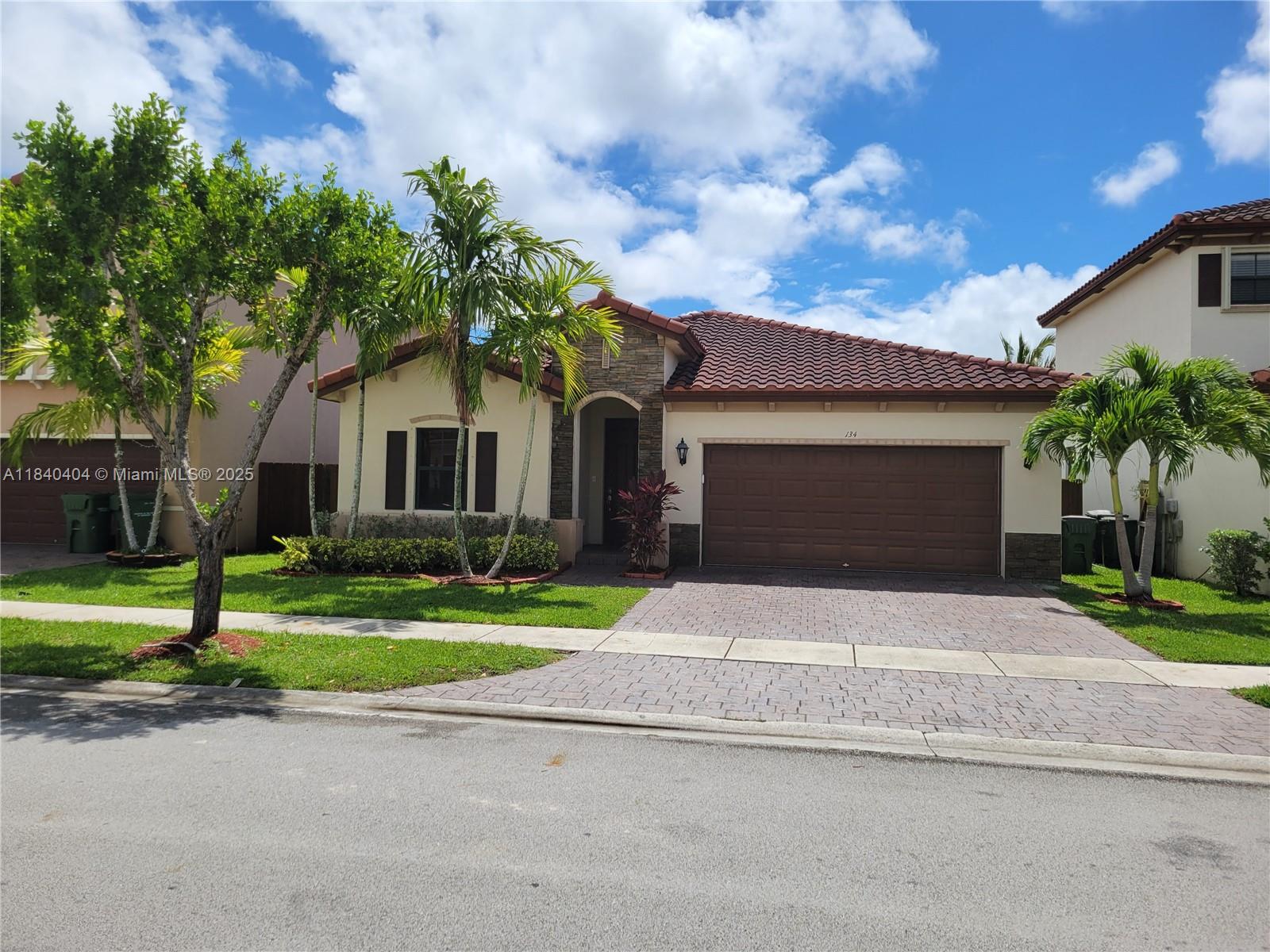 134 NE 27th Ave