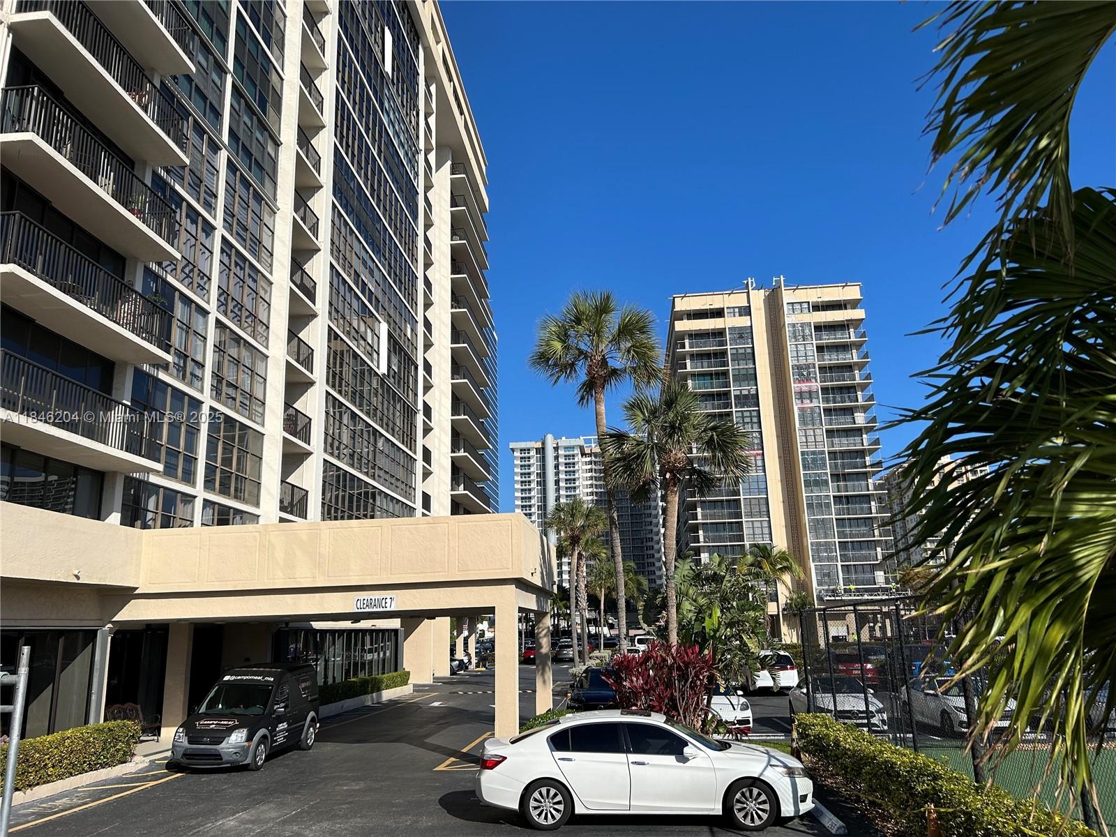 2017 S Ocean Dr #1405