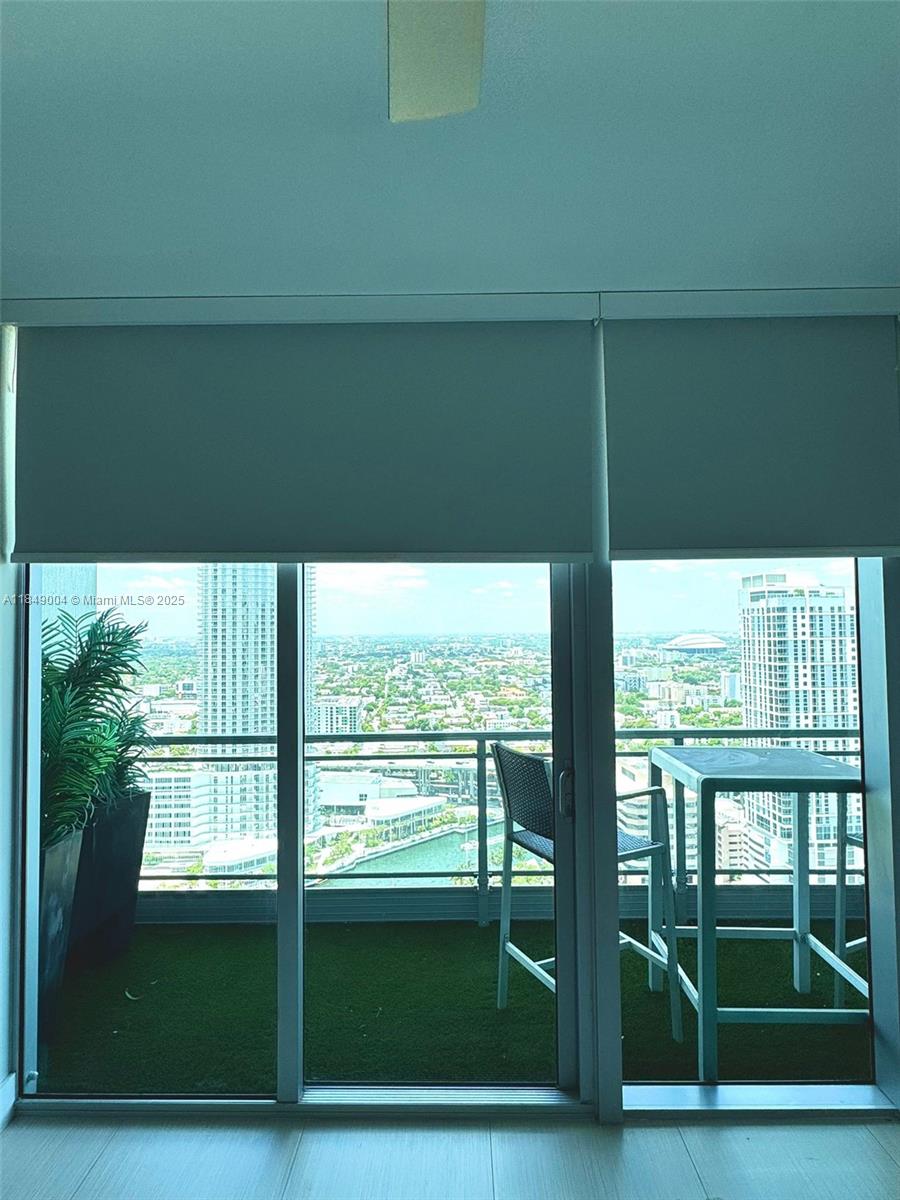 image Mint Condo12