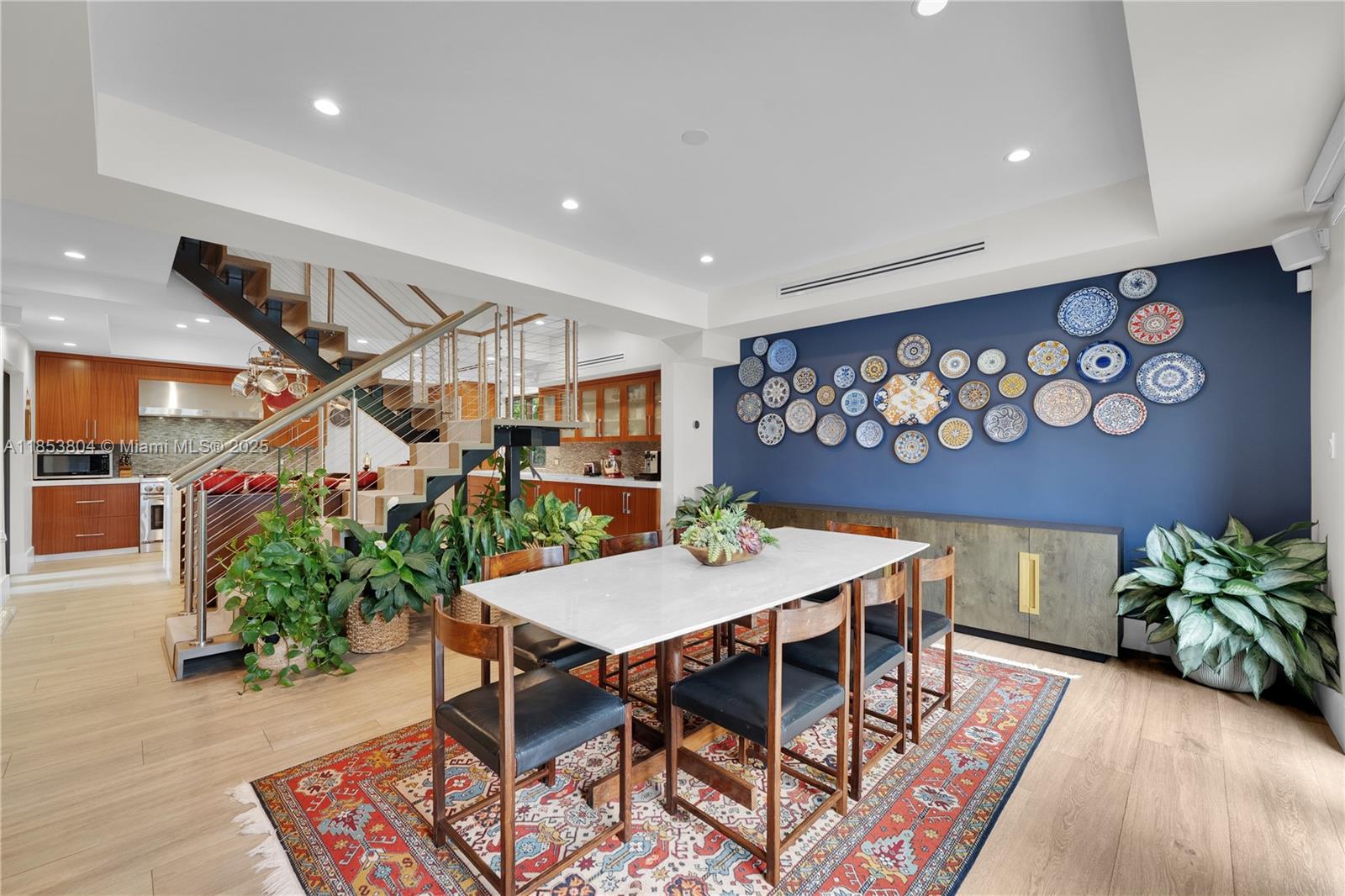 4475 N Meridian Ave Miami Beach, FL 33140