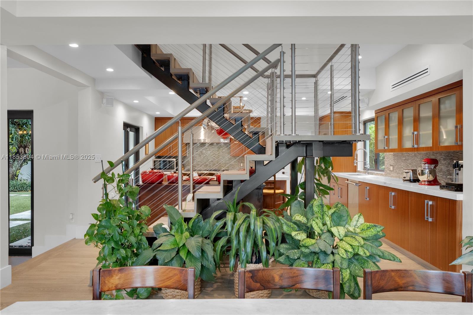 4475 N Meridian Ave Miami Beach, FL 33140