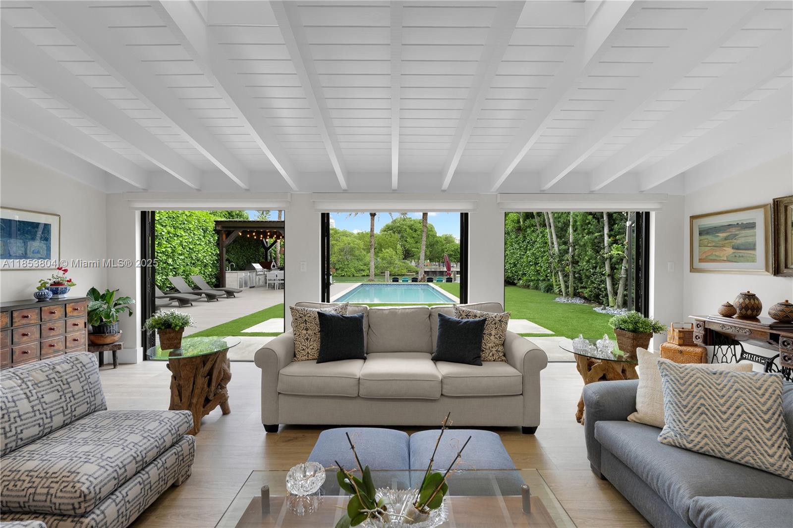 4475 N Meridian Ave Miami Beach, FL 33140