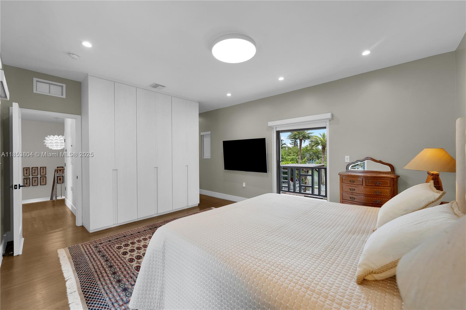 4475 N Meridian Ave Miami Beach, FL 33140