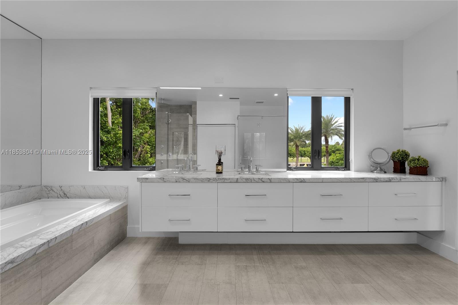 4475 N Meridian Ave Miami Beach, FL 33140