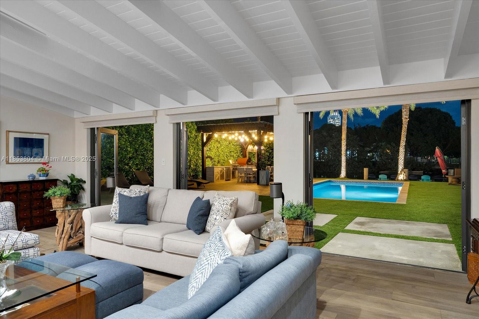 4475 N Meridian Ave Miami Beach, FL 33140