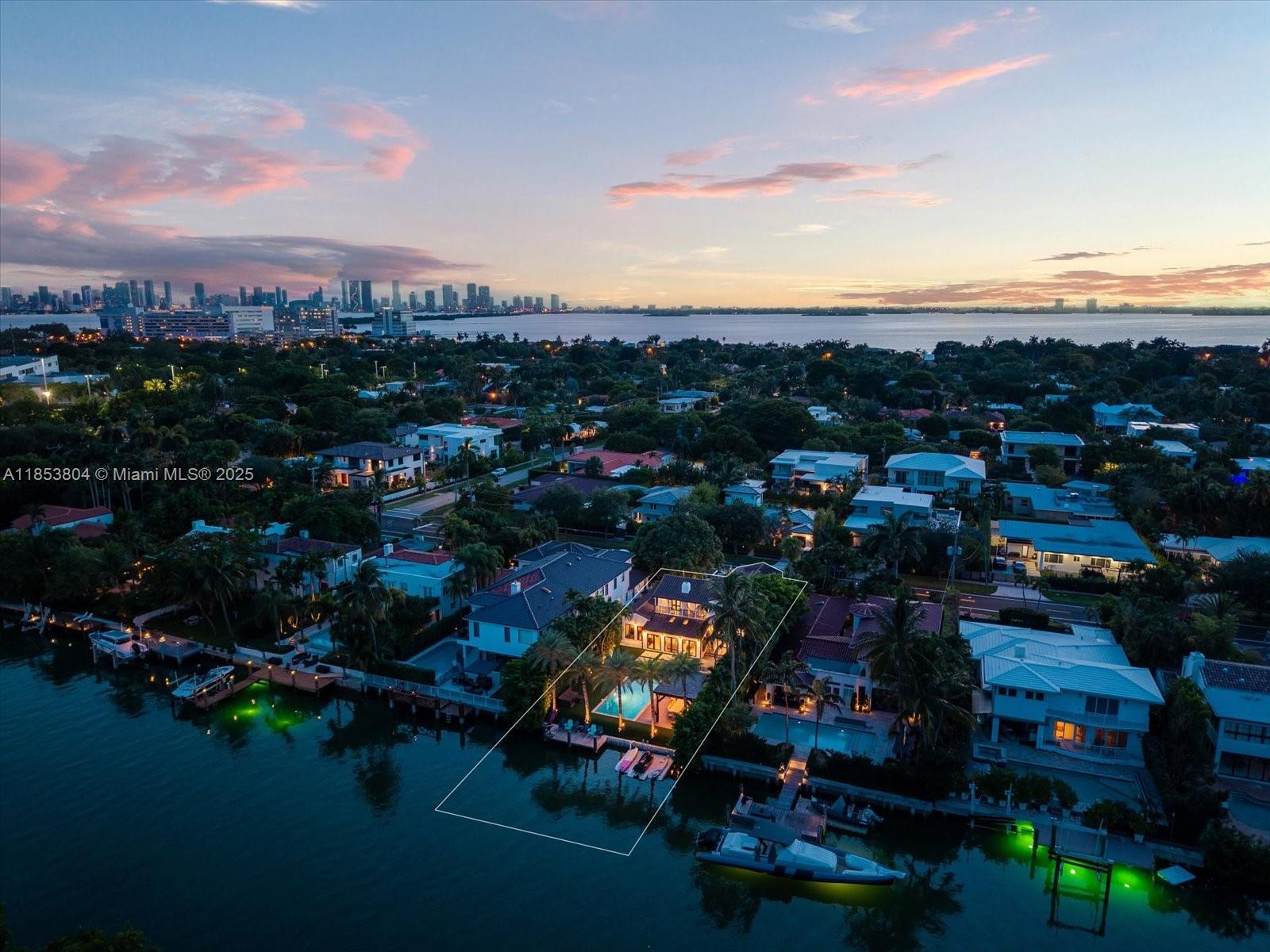 4475 N Meridian Ave Miami Beach, FL 33140