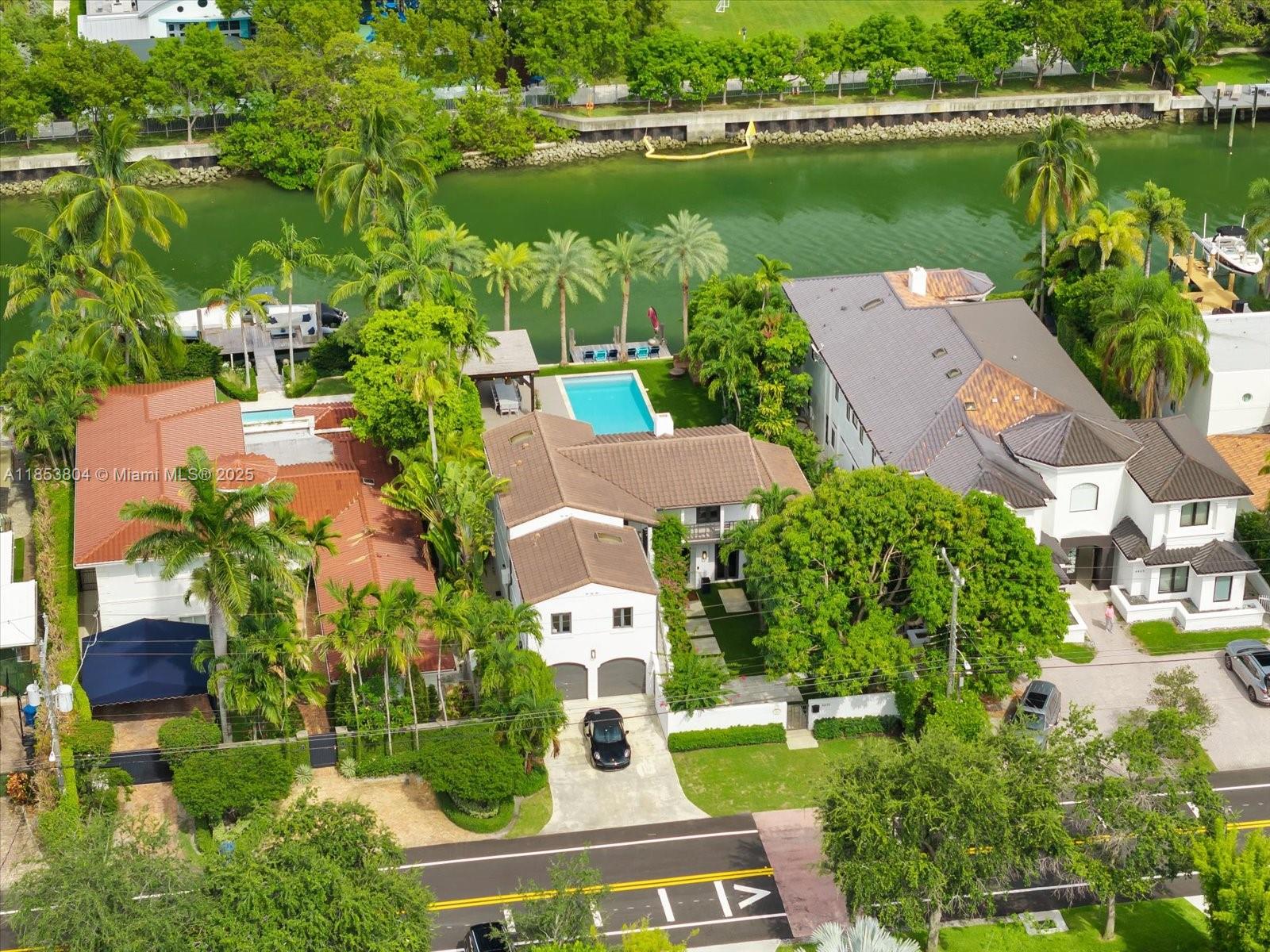 4475 N Meridian Ave Miami Beach, FL 33140