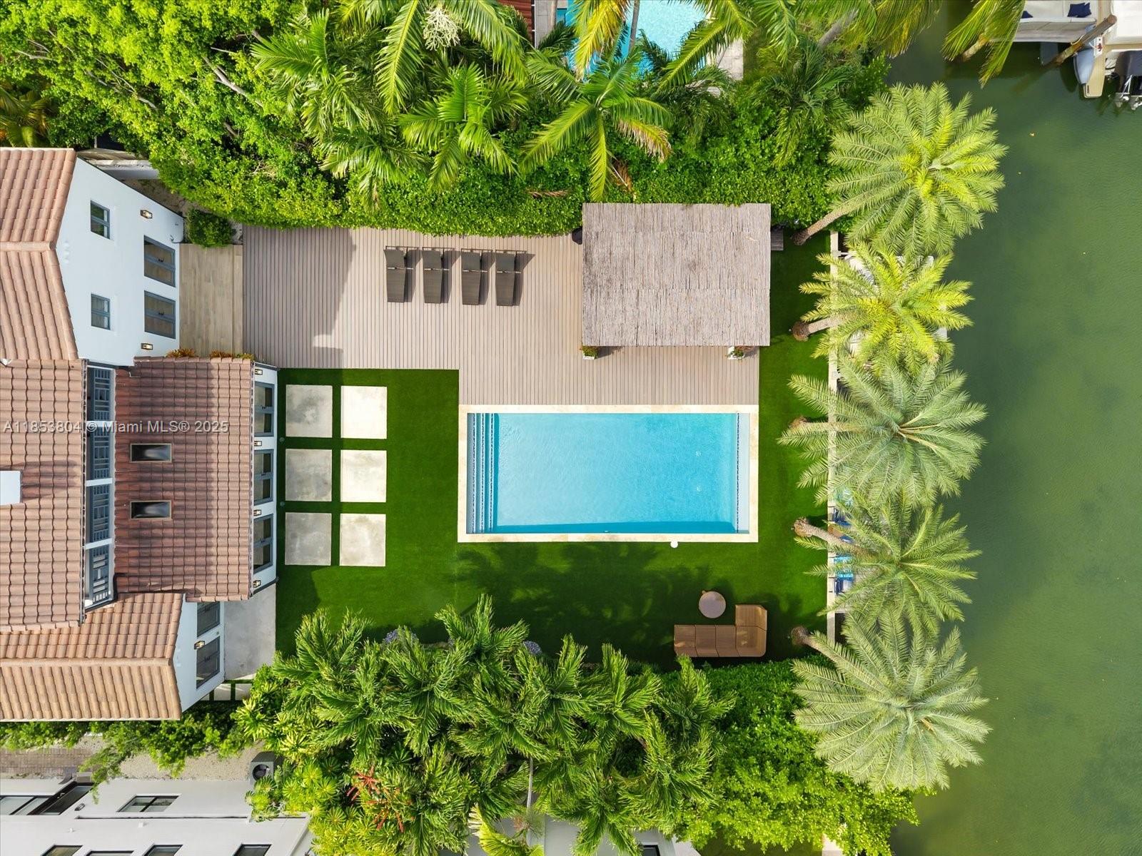 4475 N Meridian Ave Miami Beach, FL 33140