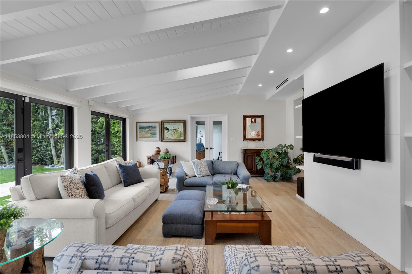 4475 N Meridian Ave Miami Beach, FL 33140