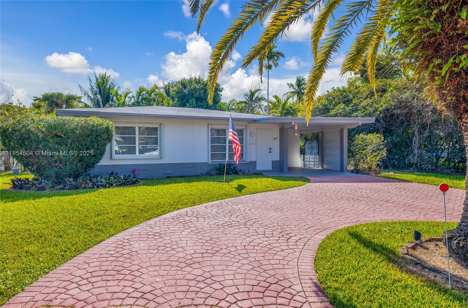 2020 NW 33rd Ct