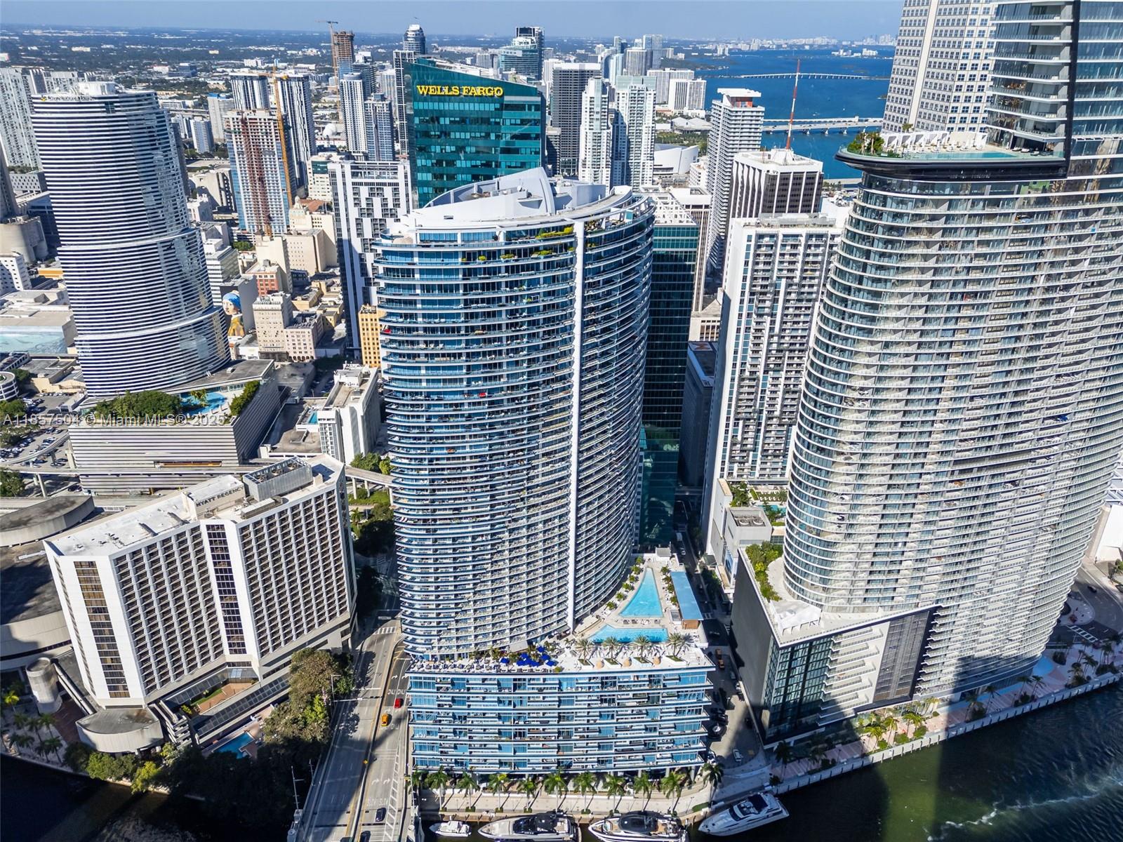 image Epic West Condo43