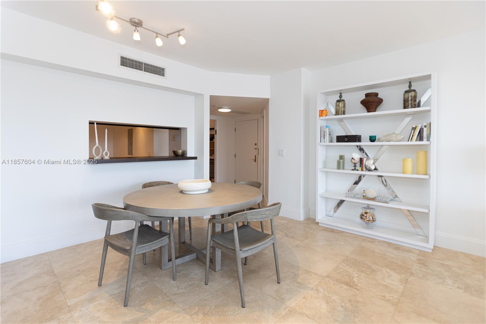 image Solimar Condo11