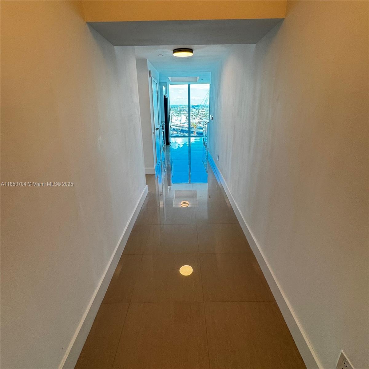 image Marina Blue4
