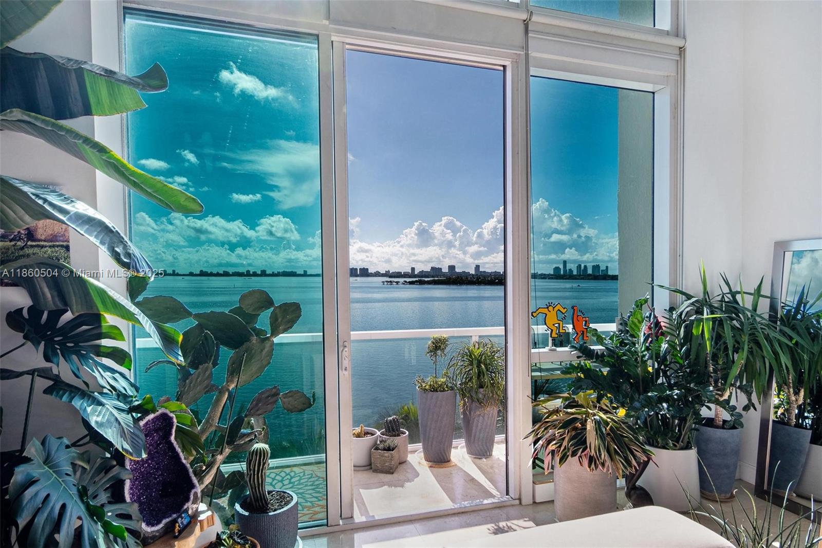image Onyx On The Bay19