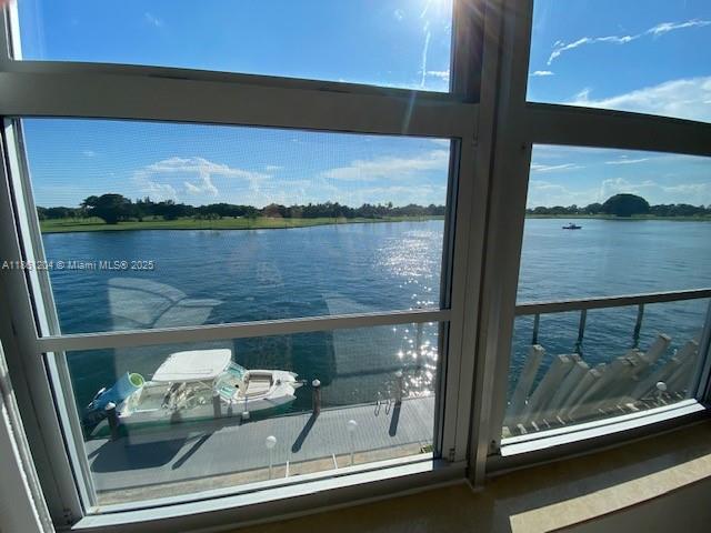 9250 W Bay Hbr Dr #3B Bay Harbor Islands, FL 33154