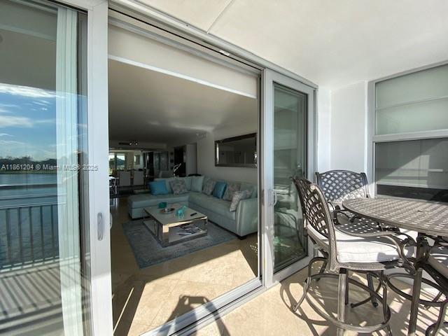 9250 W Bay Hbr Dr #3B Bay Harbor Islands, FL 33154