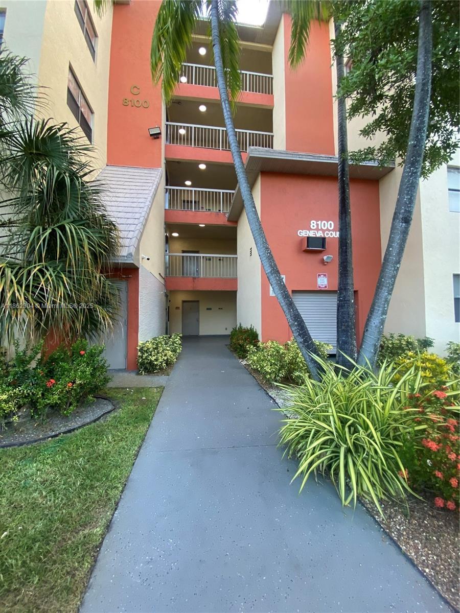 8100 Geneva Ct #337