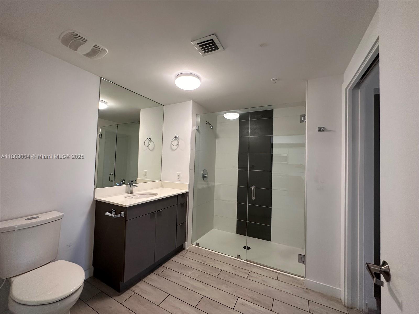 image 26 Edgewater15