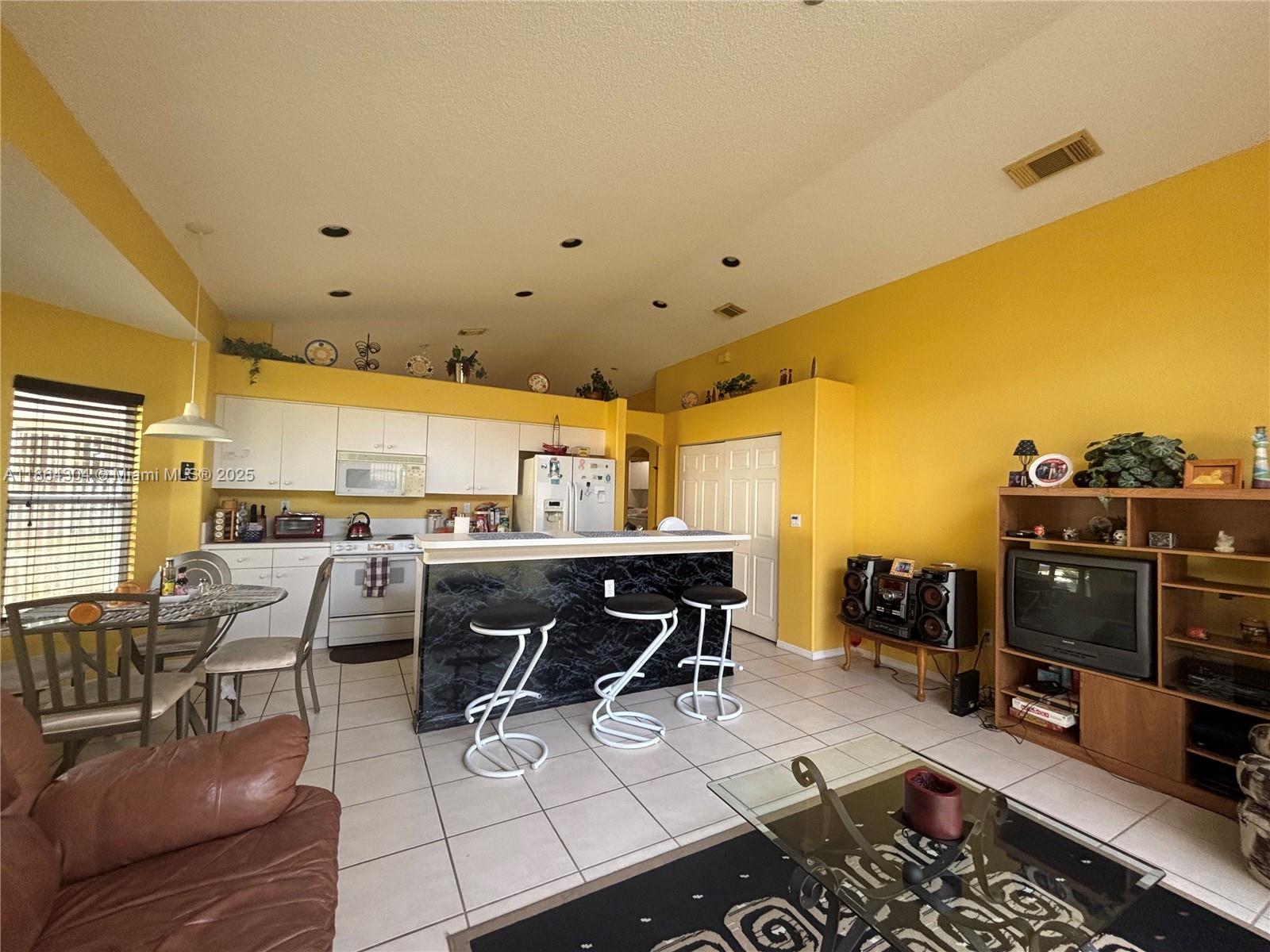 18581 NW 23rd St Pembroke Pines, FL 33029