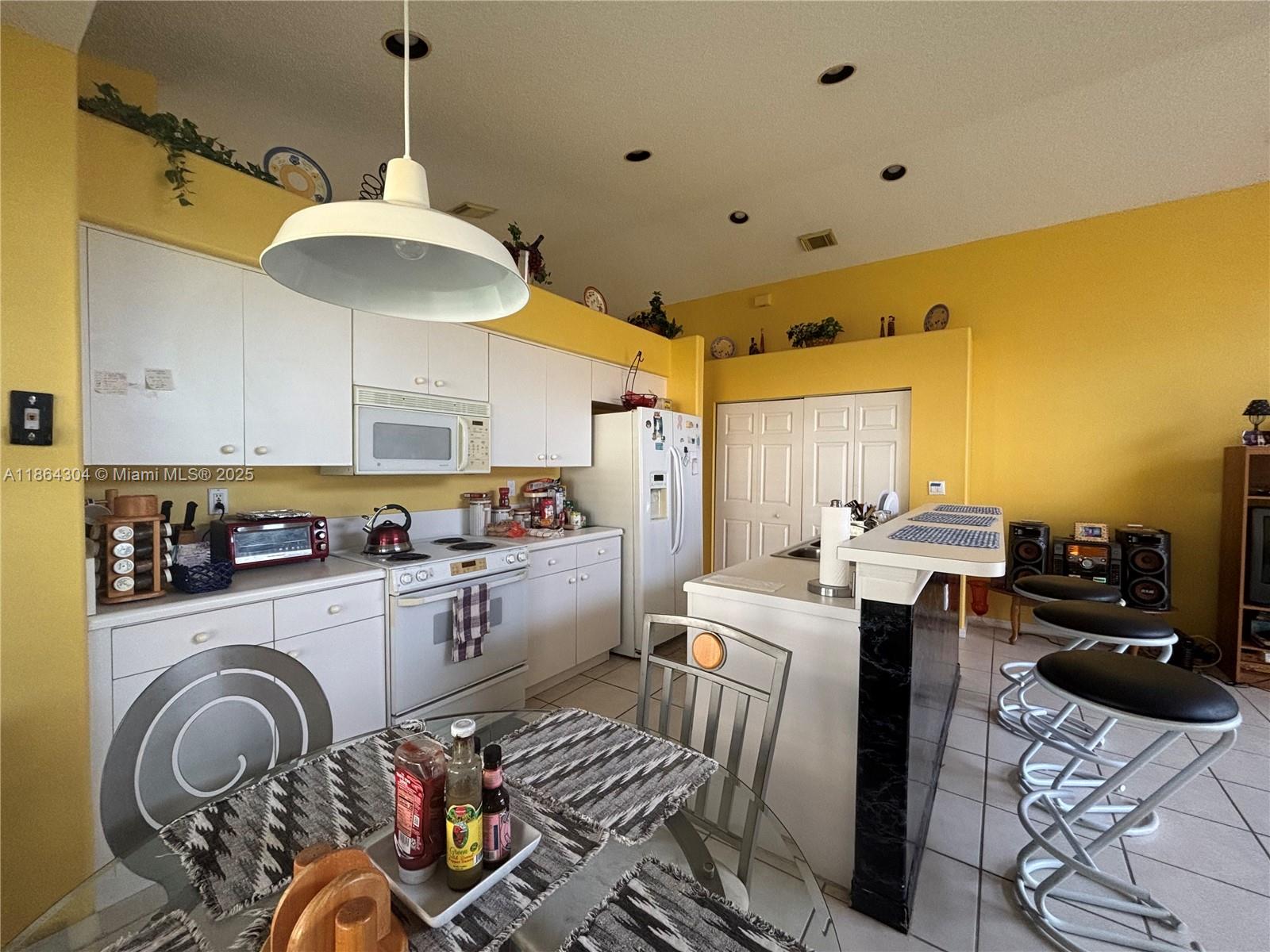 18581 NW 23rd St Pembroke Pines, FL 33029