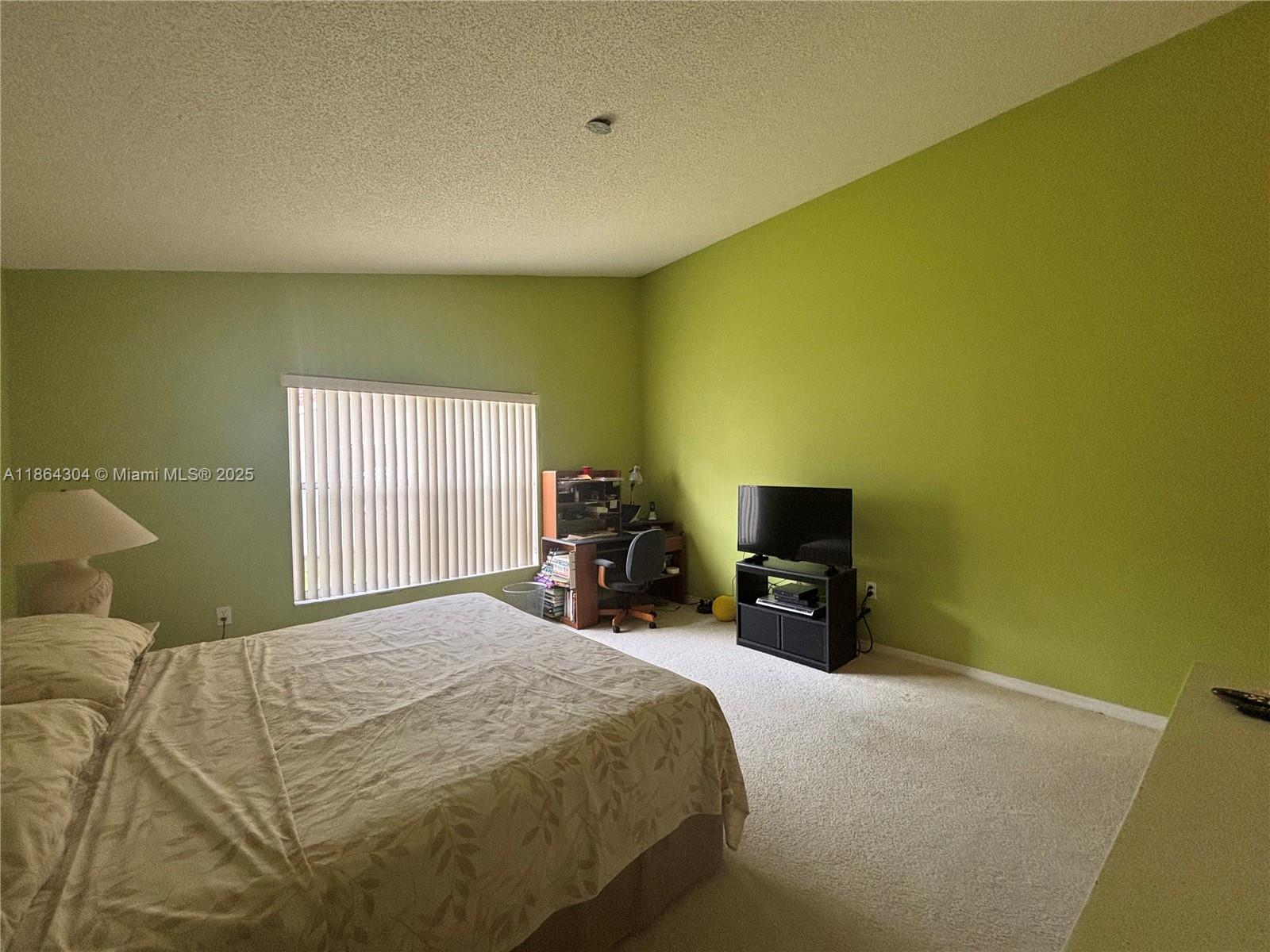 18581 NW 23rd St Pembroke Pines, FL 33029