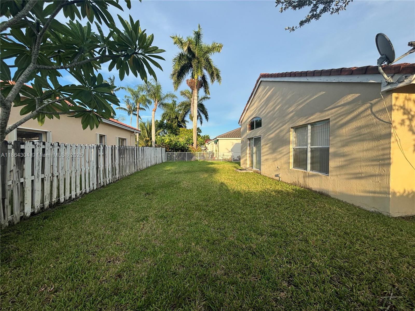 18581 NW 23rd St Pembroke Pines, FL 33029