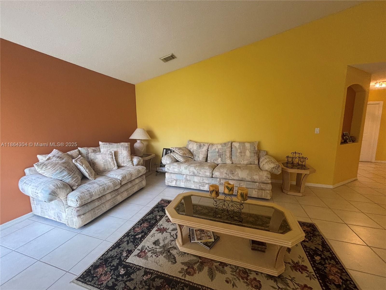 18581 NW 23rd St Pembroke Pines, FL 33029