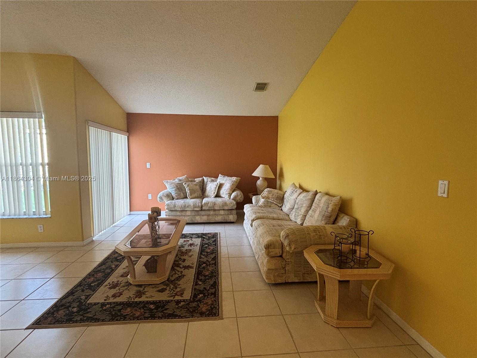 18581 NW 23rd St Pembroke Pines, FL 33029