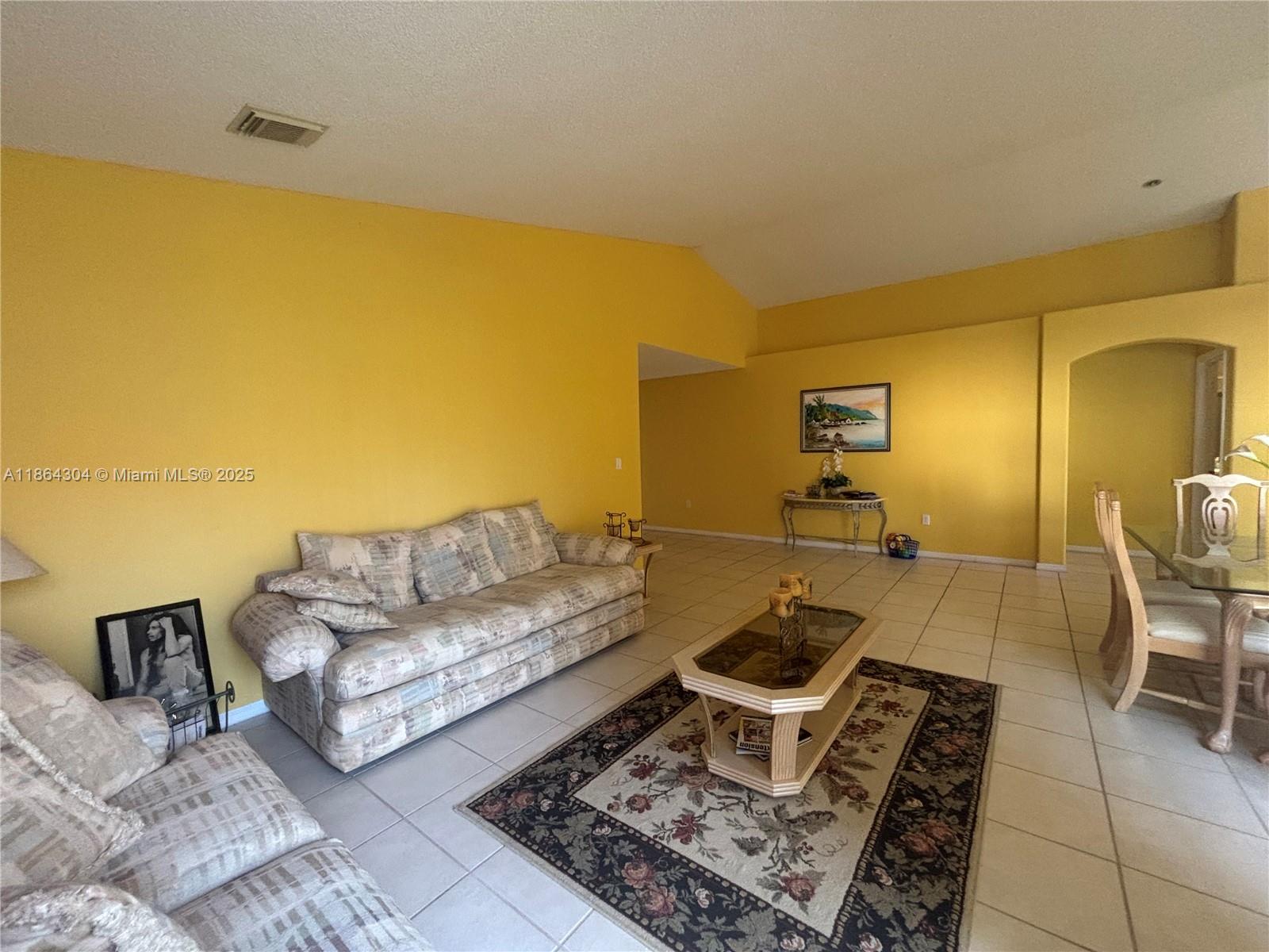 18581 NW 23rd St Pembroke Pines, FL 33029