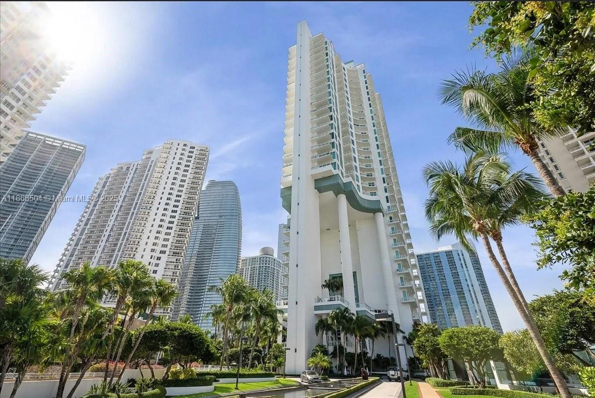 900 Brickell Key Blvd #1101