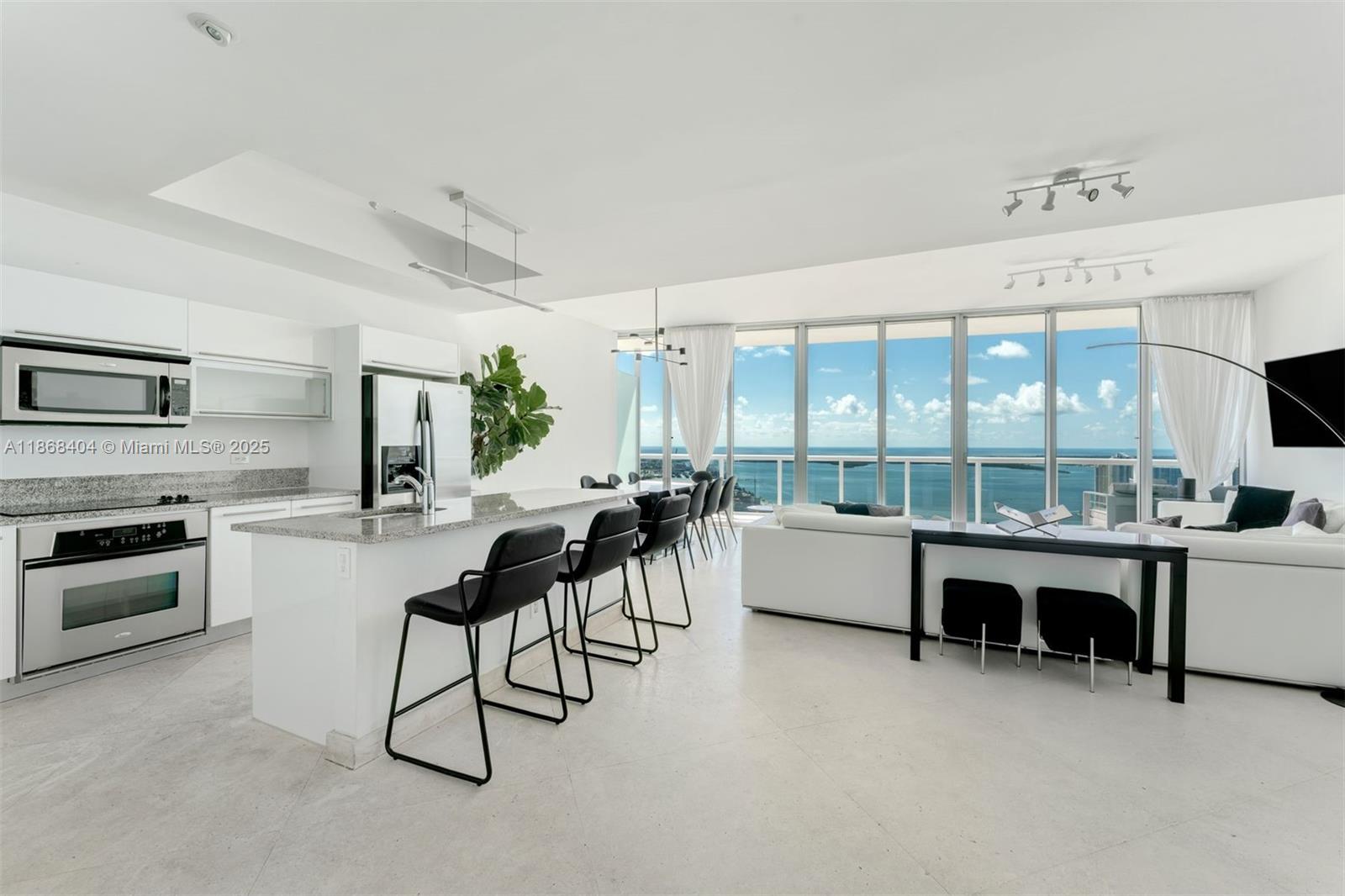 888 Biscayne Blvd #5507/5607