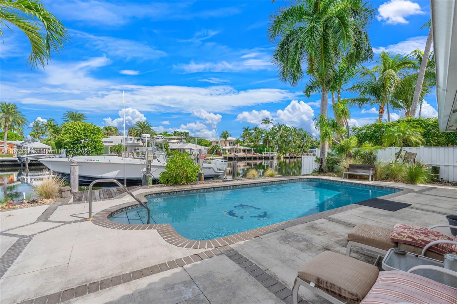 2401 Fryer Pt Fort Lauderdale, FL 33305