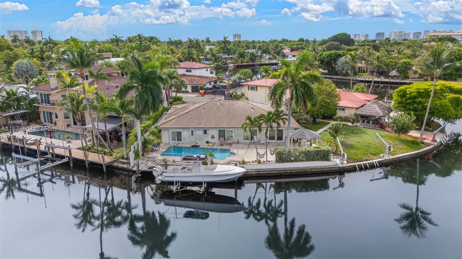 2401 Fryer Pt Fort Lauderdale, FL 33305