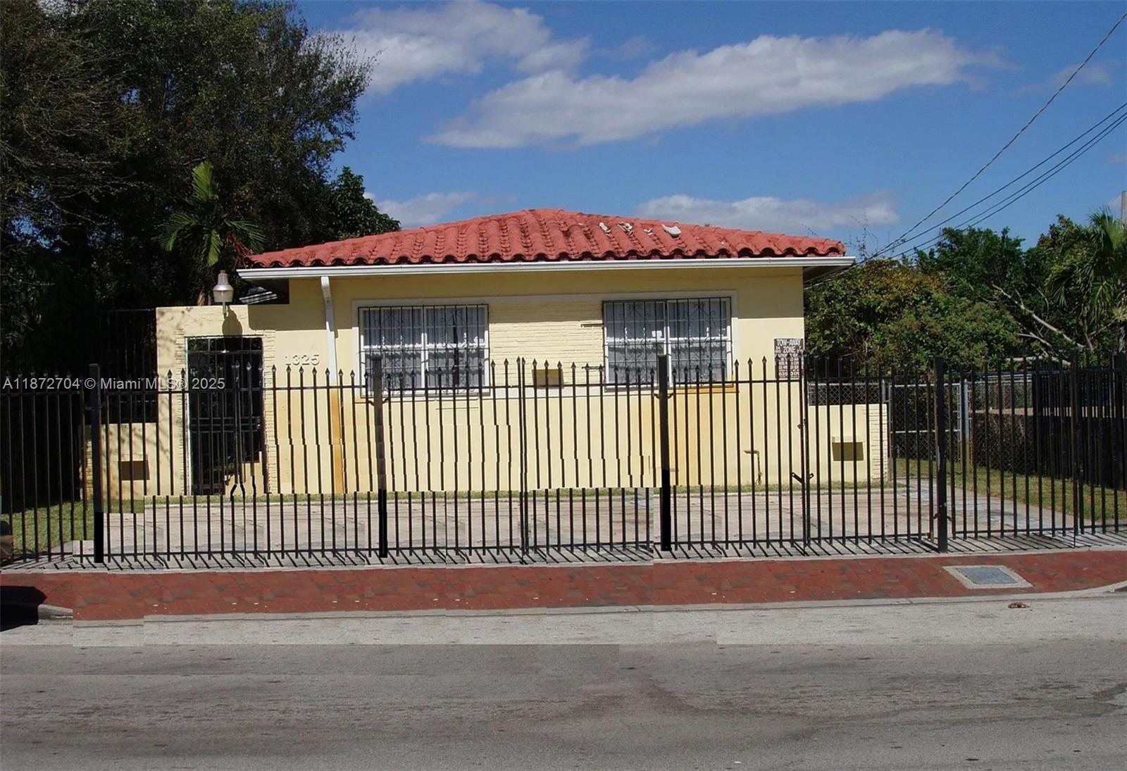 1325 SW 6th St