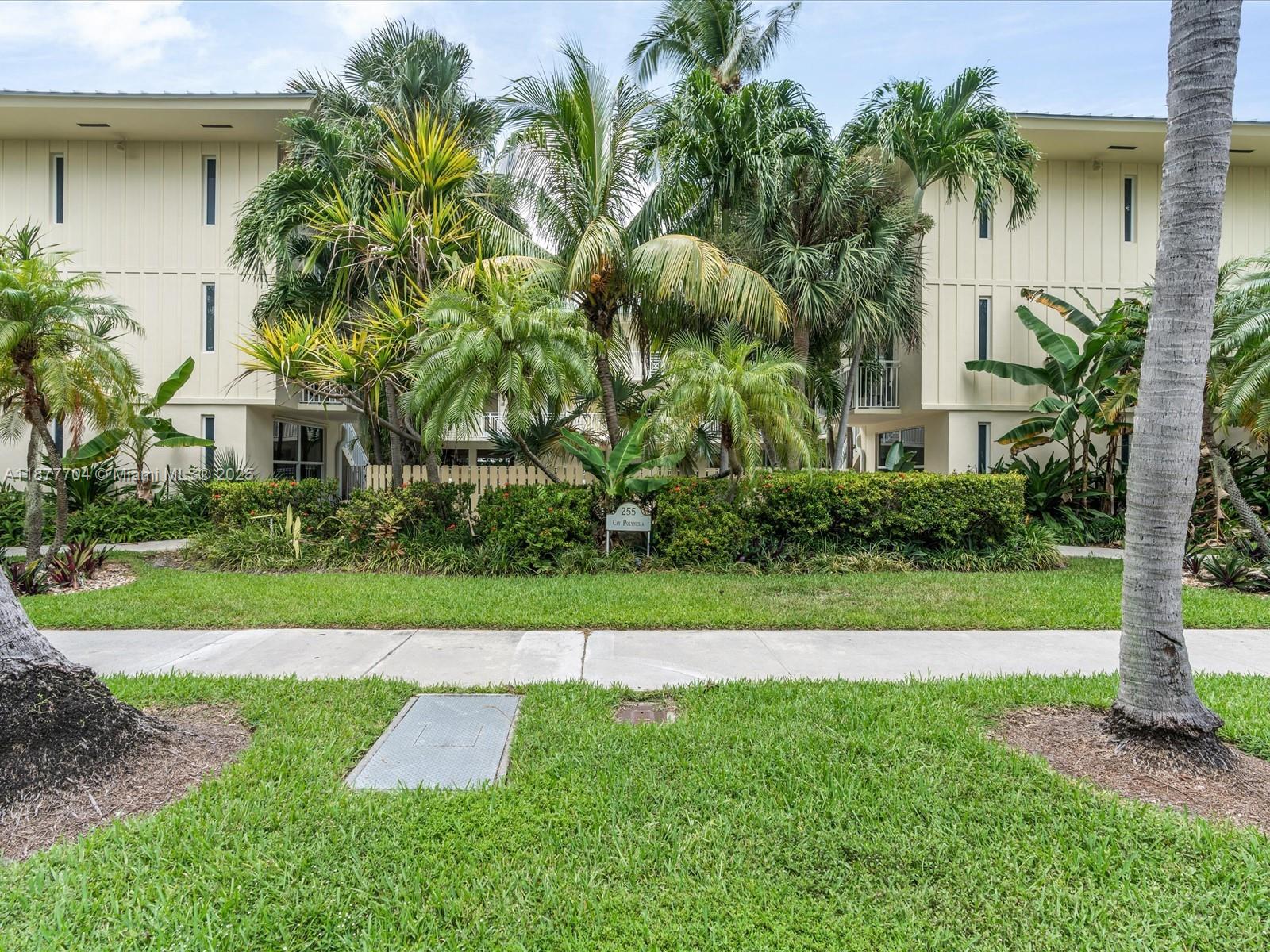 255 Sunrise Dr #307